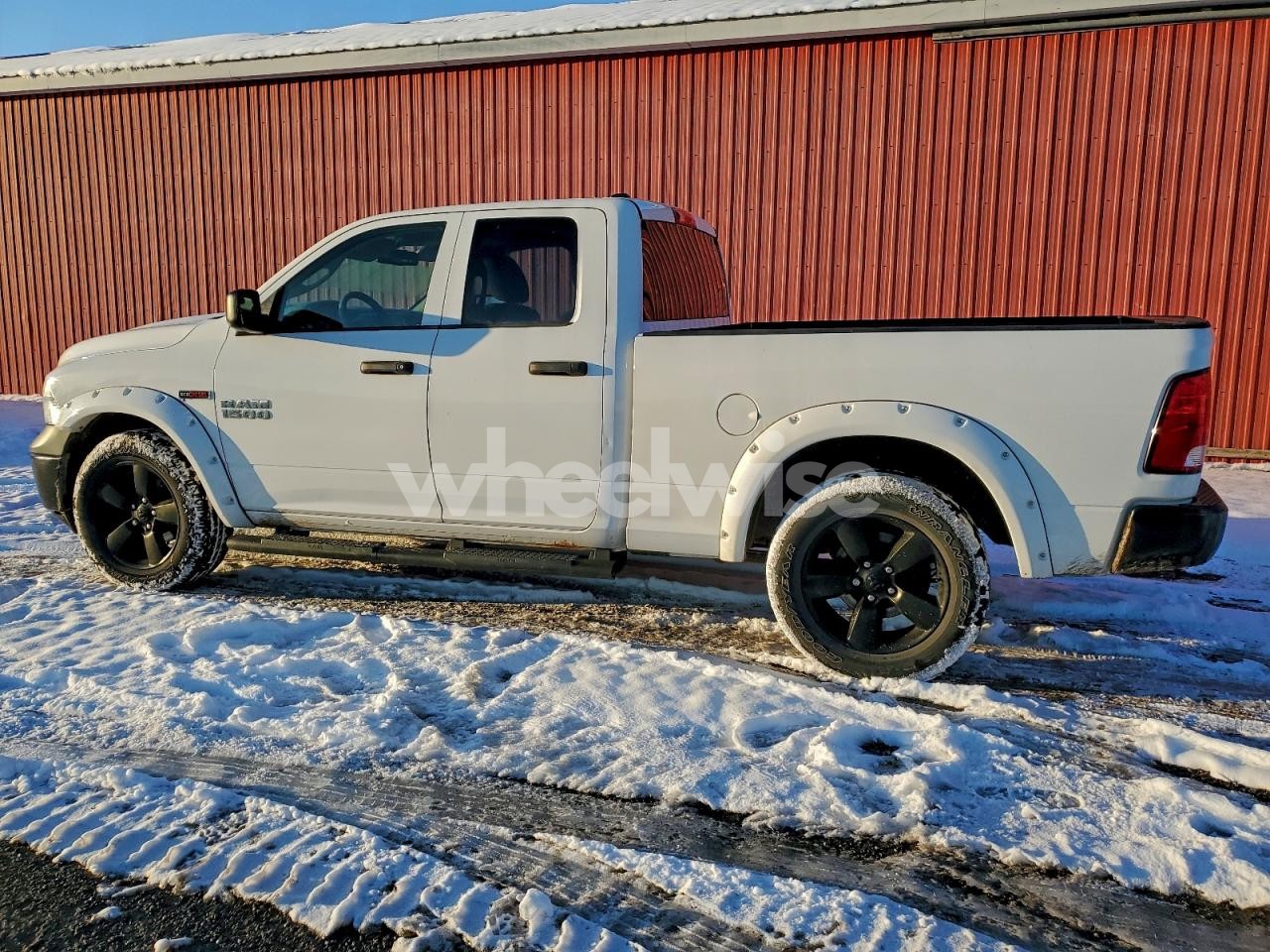 Photo 2 of 2018 RAM 1500 ST (VIN 1C6RR7FM8JS226266)