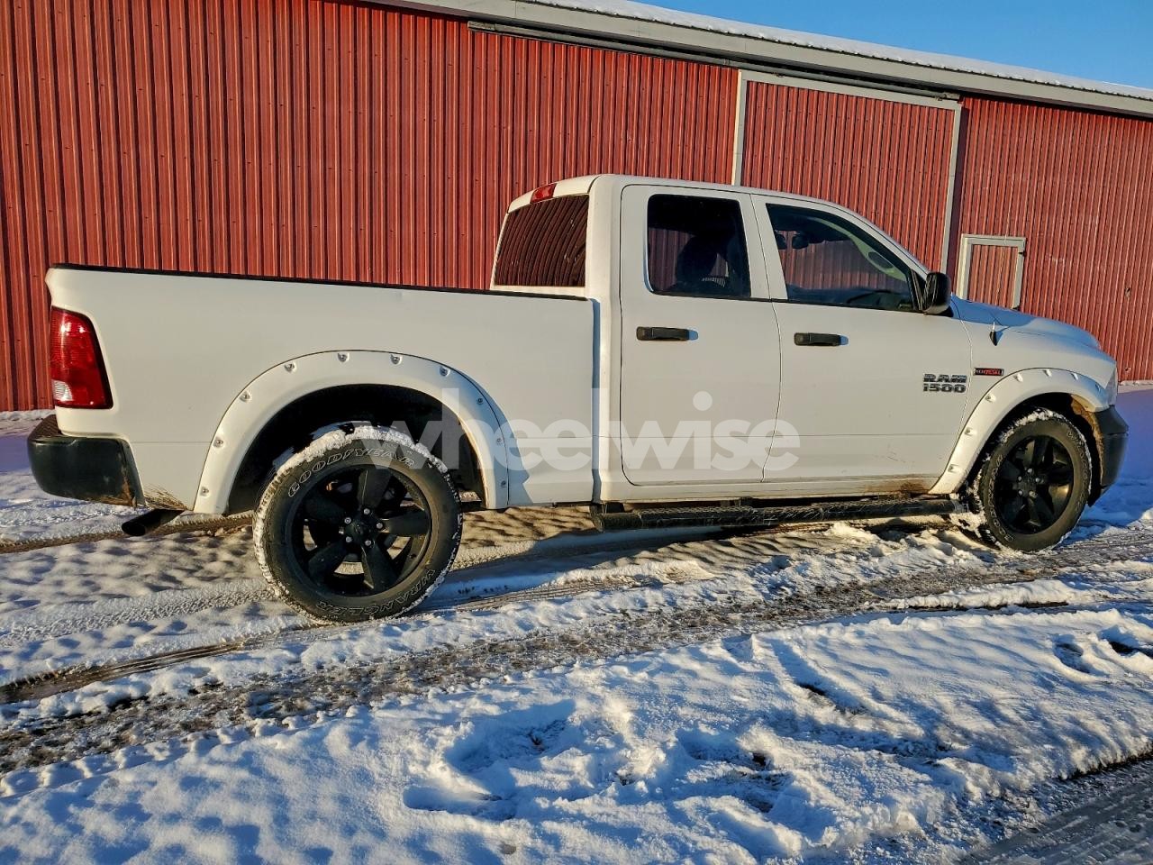 Photo 3 of 2018 RAM 1500 ST (VIN 1C6RR7FM8JS226266)