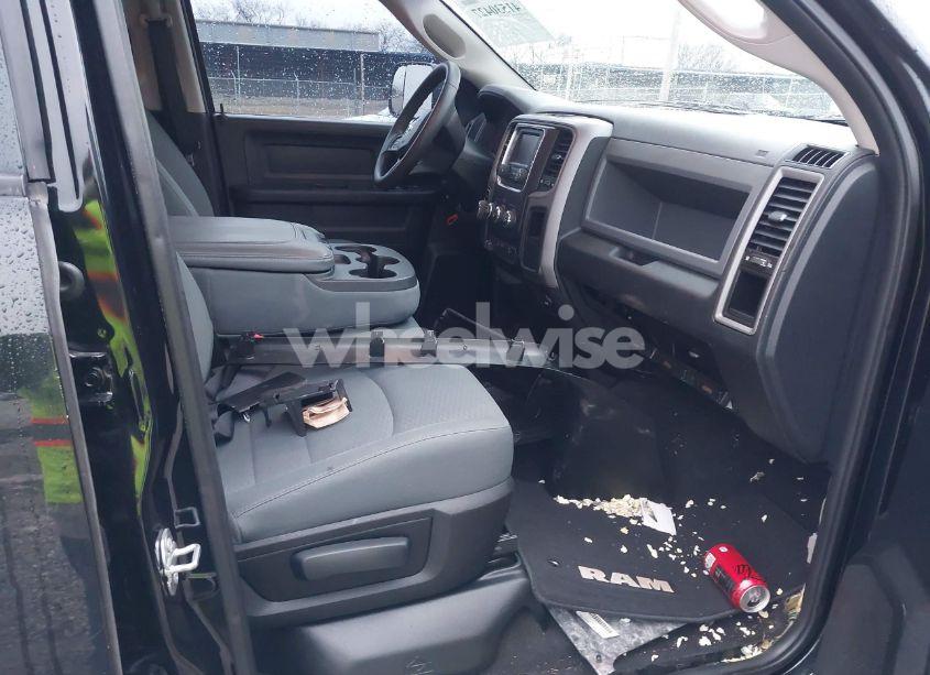 Photo 5 of 2017 Ram 1500 TRADESMAN 4X4 6'4 BOX (VIN 1C6RR7FT0HS551785)