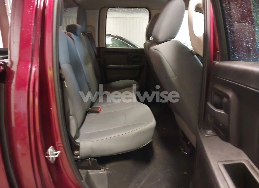 Photo 8 of 2019 Ram 1500 CLASSIC EXPRESS 4X4 6'4 BOX (VIN 1C6RR7FT0KS546772)