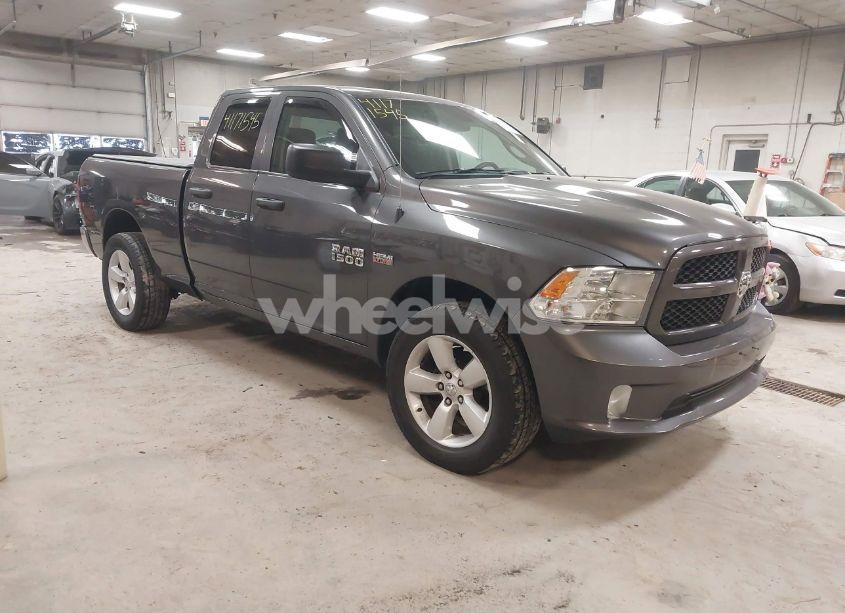 2016 Ram 1500 EXPRESS (VIN 1C6RR7FT1GS203816) main photo