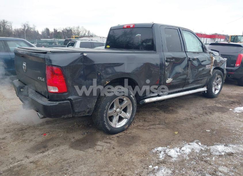 Photo 4 of 2016 Ram 1500 EXPRESS (VIN 1C6RR7FT1GS412568)