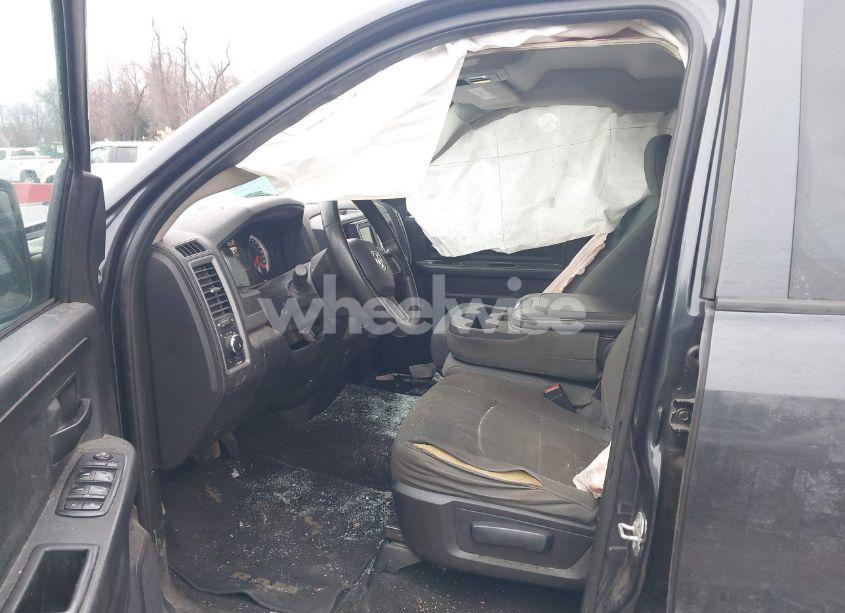 Photo 5 of 2016 Ram 1500 EXPRESS (VIN 1C6RR7FT1GS412568)