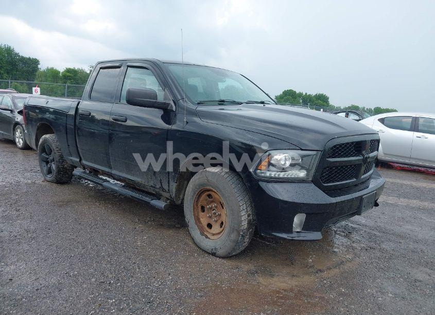 2015 Ram 1500 EXPRESS (VIN 1C6RR7FT2FS509180) main photo