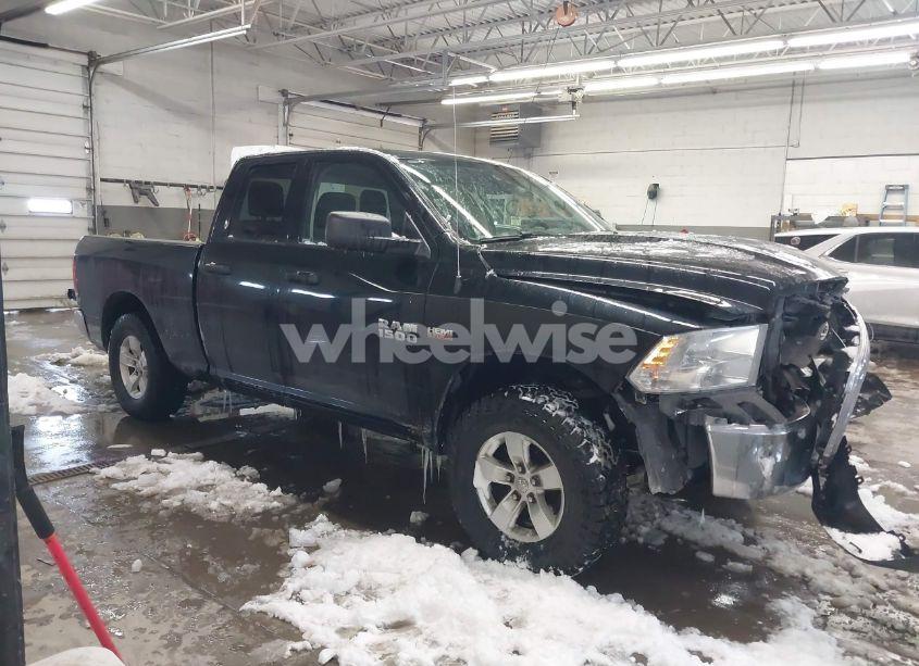 2016 Ram 1500 TRADESMAN (VIN 1C6RR7FT2GS267802) main photo