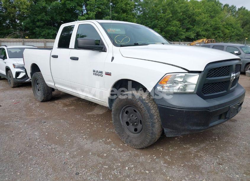 2017 Ram 1500 TRADESMAN 4X4 6'4 BOX (VIN 1C6RR7FT2HS652858) main photo
