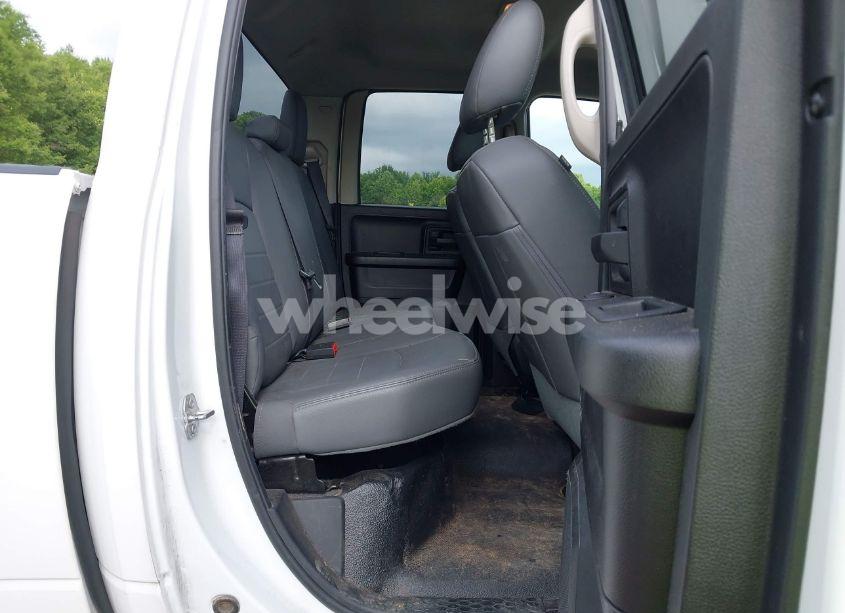 Photo 8 of 2017 Ram 1500 TRADESMAN 4X4 6'4 BOX (VIN 1C6RR7FT2HS652858)