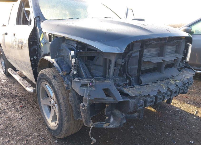 Photo 6 of 2017 Ram 1500 EXPRESS 4X4 6'4 BOX (VIN 1C6RR7FT2HS784986)