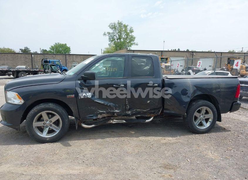 Photo 14 of 2018 Ram 1500 EXPRESS 4X4 6'4 BOX (VIN 1C6RR7FT2JS198665)