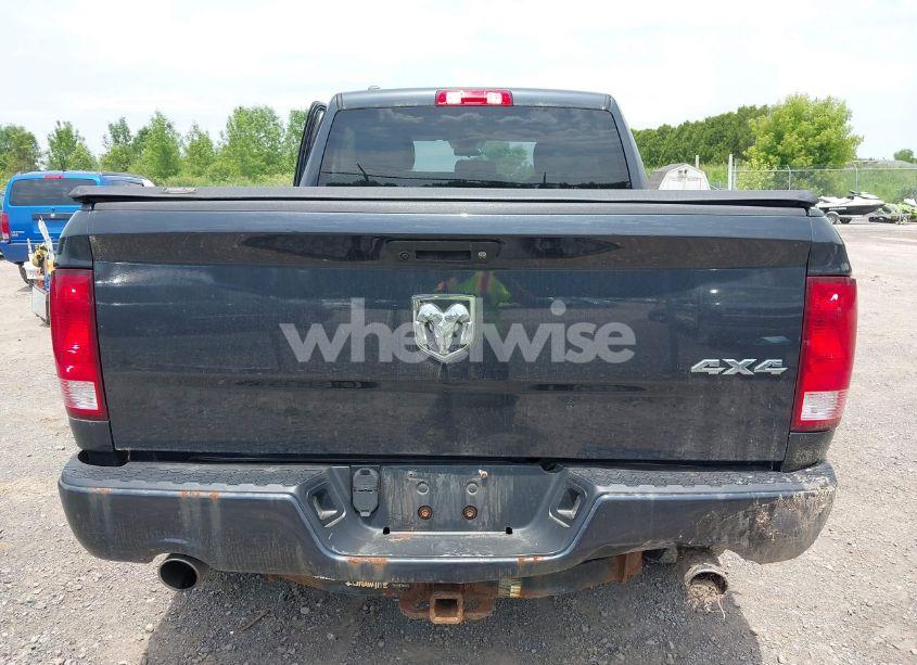 Photo 16 of 2018 Ram 1500 EXPRESS 4X4 6'4 BOX (VIN 1C6RR7FT2JS198665)