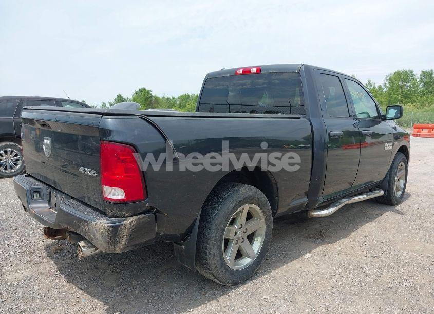 Photo 4 of 2018 Ram 1500 EXPRESS 4X4 6'4 BOX (VIN 1C6RR7FT2JS198665)