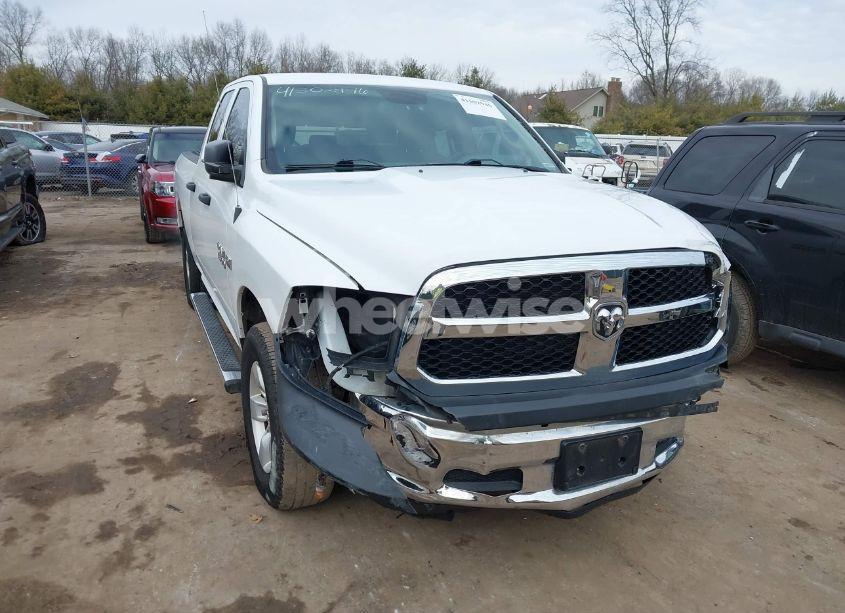 2018 Ram 1500 ST (VIN 1C6RR7FT2JS320182) main photo