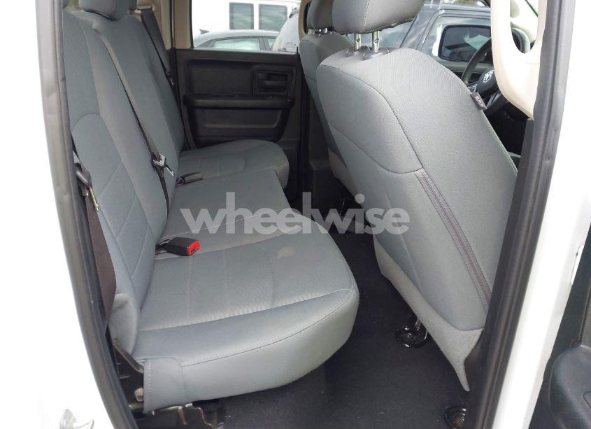 Photo 8 of 2018 Ram 1500 ST (VIN 1C6RR7FT2JS320182)