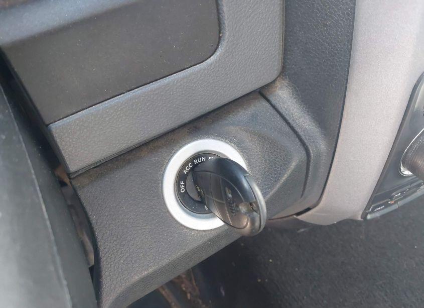 Photo 11 of 2017 Ram 1500 EXPRESS 4X4 6'4 BOX (VIN 1C6RR7FT3HS530123)