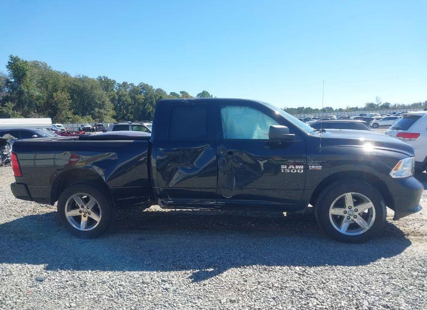 Photo 13 of 2017 Ram 1500 EXPRESS 4X4 6'4 BOX (VIN 1C6RR7FT3HS530123)