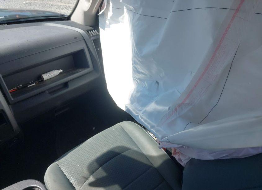 Photo 5 of 2017 Ram 1500 EXPRESS 4X4 6'4 BOX (VIN 1C6RR7FT3HS530123)