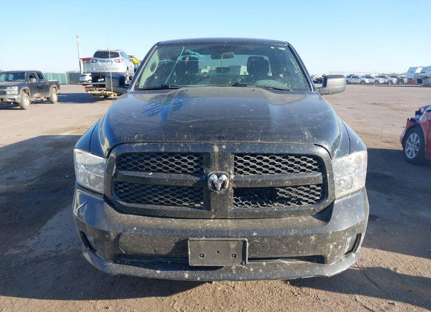 Photo 12 of 2019 Ram 1500 CLASSIC EXPRESS QUAD CAB 4X4 6'4 BOX (VIN 1C6RR7FT3KS531487)