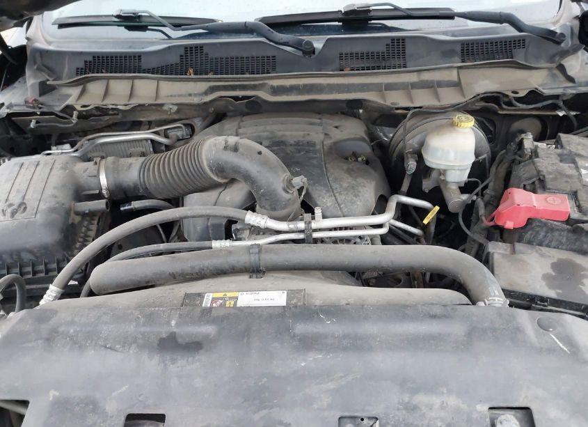 Photo 10 of 2018 Ram 1500 EXPRESS 4X4 6'4 BOX (VIN 1C6RR7FT4JS140850)