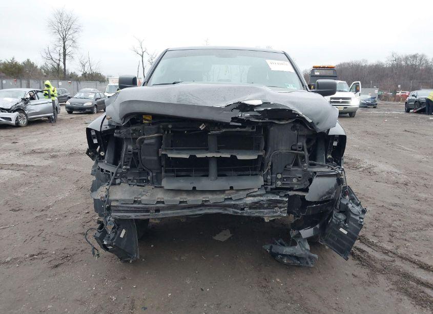 Photo 12 of 2018 Ram 1500 EXPRESS 4X4 6'4 BOX (VIN 1C6RR7FT4JS140850)