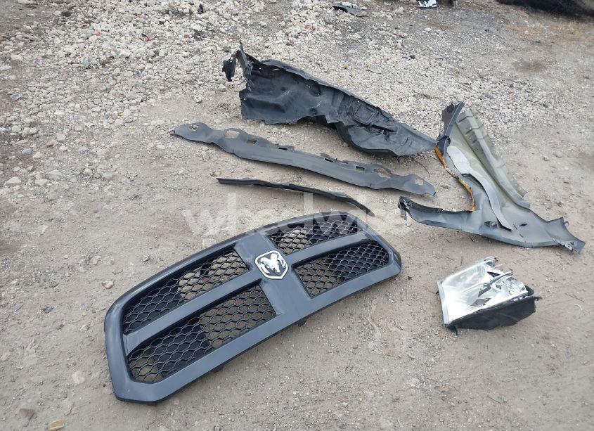 Photo 12 of 2018 Ram 1500 EXPRESS 4X4 6'4 BOX (VIN 1C6RR7FT4JS348324)