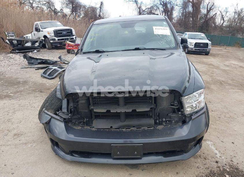 Photo 13 of 2018 Ram 1500 EXPRESS 4X4 6'4 BOX (VIN 1C6RR7FT4JS348324)