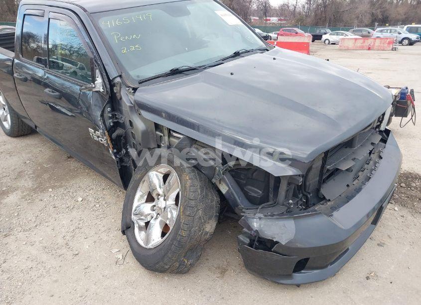 Photo 6 of 2018 Ram 1500 EXPRESS 4X4 6'4 BOX (VIN 1C6RR7FT4JS348324)