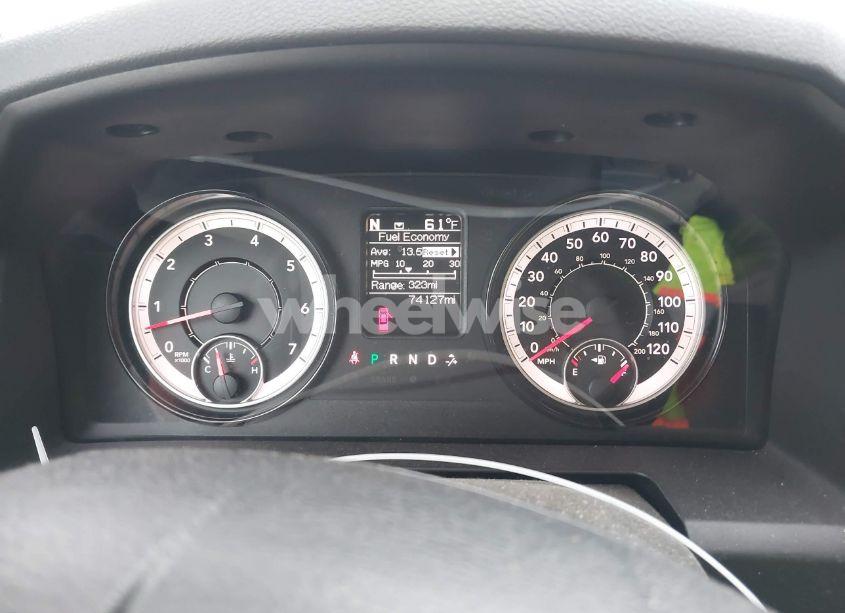 Photo 7 of 2018 Ram 1500 EXPRESS 4X4 6'4 BOX (VIN 1C6RR7FT4JS348324)