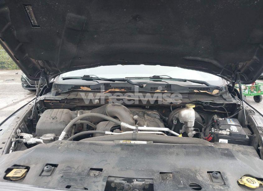 Photo 10 of 2019 Ram 1500 CLASSIC EXPRESS 4X4 6'4 BOX (VIN 1C6RR7FT4KS636345)