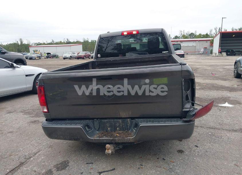 Photo 16 of 2019 Ram 1500 CLASSIC EXPRESS 4X4 6'4 BOX (VIN 1C6RR7FT4KS636345)