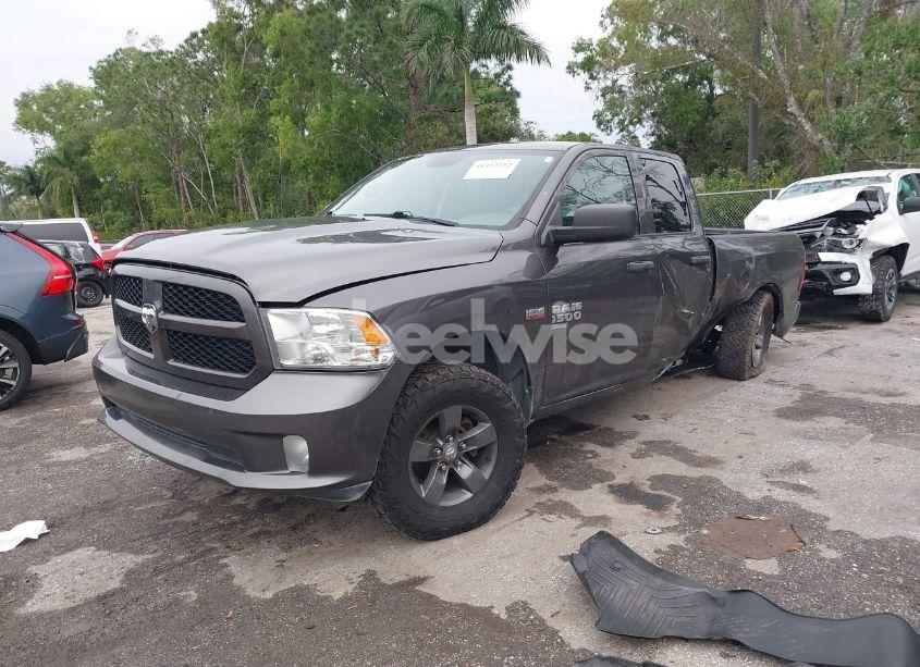 Photo 2 of 2019 Ram 1500 CLASSIC EXPRESS 4X4 6'4 BOX (VIN 1C6RR7FT4KS636345)