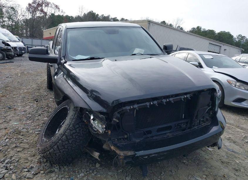 Photo 6 of 2017 Ram 1500 EXPRESS 4X4 64 BOX (VIN 1C6RR7FT5HS633592)