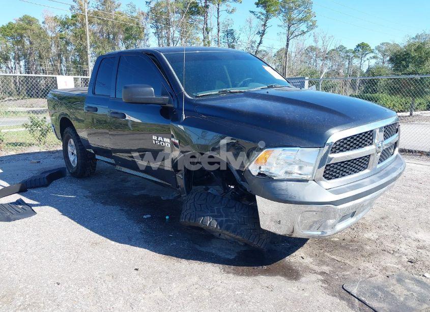 2017 Ram 1500 TRADESMAN 4X4 6'4 BOX (VIN 1C6RR7FT5HS656094) main photo