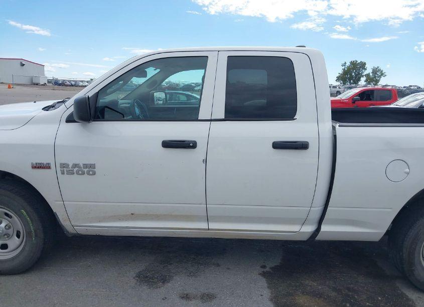 Photo 14 of 2017 Ram 1500 TRADESMAN QUAD CAB 4X4 6'4 BOX (VIN 1C6RR7FT5HS705309)