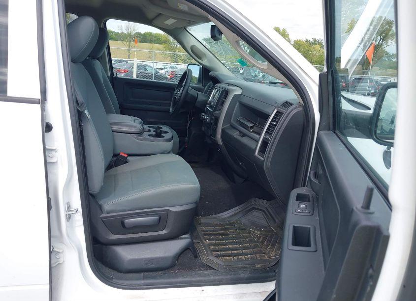 Photo 5 of 2017 Ram 1500 TRADESMAN QUAD CAB 4X4 6'4 BOX (VIN 1C6RR7FT5HS705309)