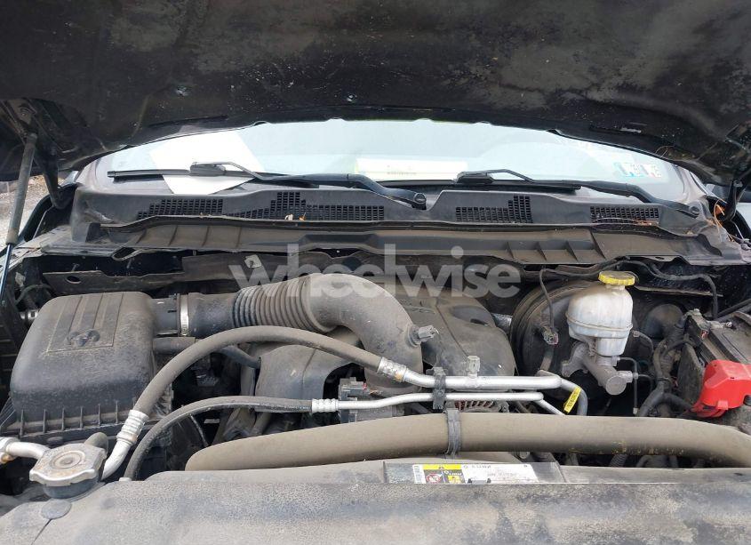 Photo 10 of 2018 Ram 1500 EXPRESS 4X4 6'4 BOX (VIN 1C6RR7FT5JS320998)