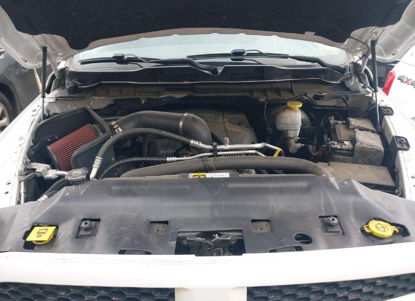 Photo 10 of 2019 Ram 1500 CLASSIC EXPRESS 4X4 6'4 BOX (VIN 1C6RR7FT5KS546895)