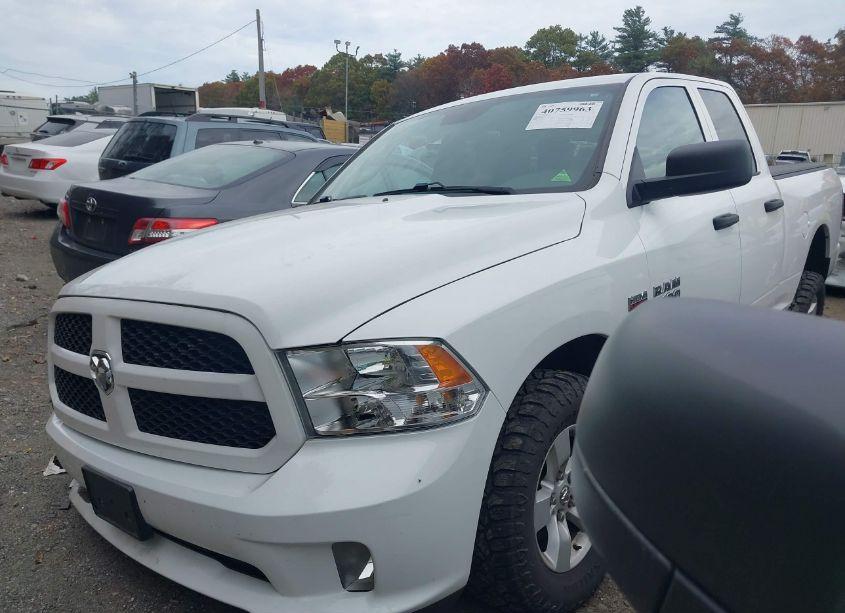 Photo 2 of 2019 Ram 1500 CLASSIC EXPRESS 4X4 6'4 BOX (VIN 1C6RR7FT5KS546895)