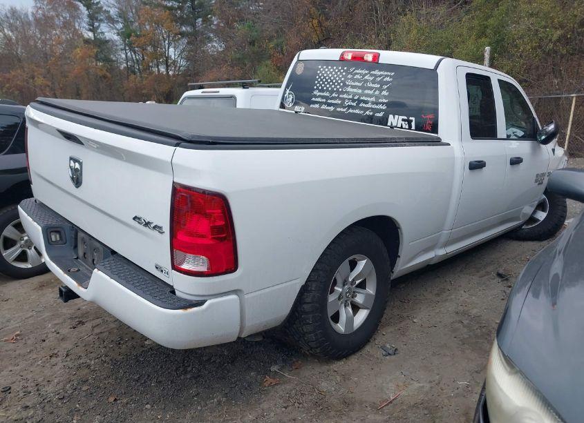 Photo 4 of 2019 Ram 1500 CLASSIC EXPRESS 4X4 6'4 BOX (VIN 1C6RR7FT5KS546895)