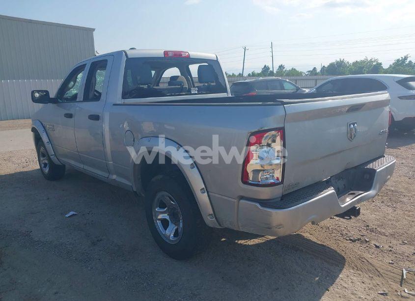 Photo 3 of 2016 Ram 1500 EXPRESS (VIN 1C6RR7FT6GS121564)