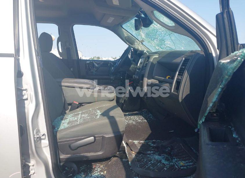 Photo 5 of 2016 Ram 1500 EXPRESS (VIN 1C6RR7FT6GS121564)