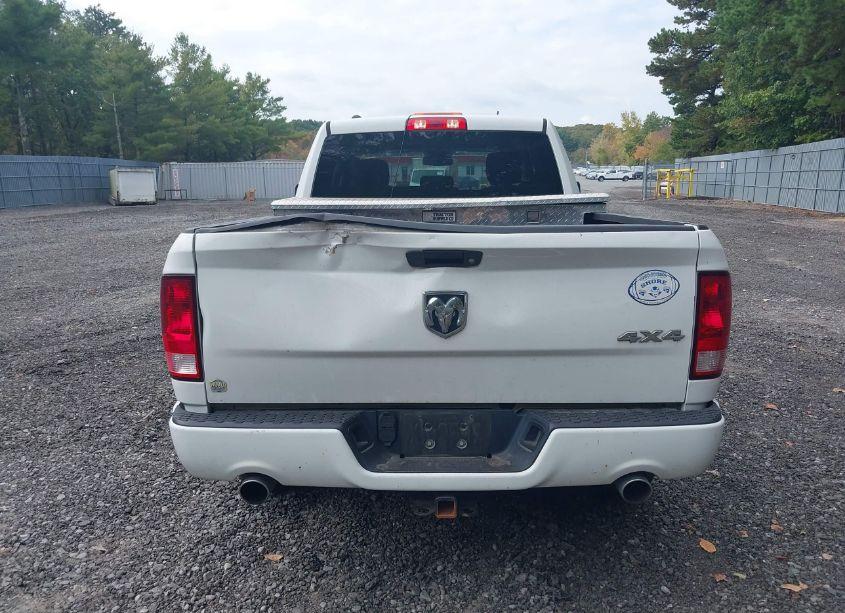 Photo 16 of 2016 Ram 1500 EXPRESS (VIN 1C6RR7FT6GS203746)