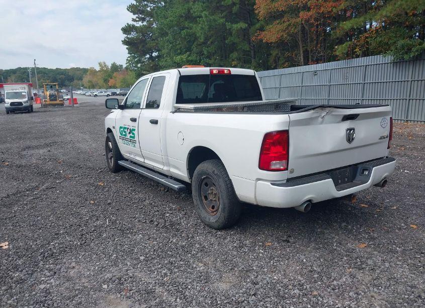 Photo 3 of 2016 Ram 1500 EXPRESS (VIN 1C6RR7FT6GS203746)