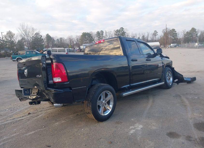 Photo 4 of 2017 Ram 1500 EXPRESS 4X4 6'4 BOX (VIN 1C6RR7FT6HS599730)