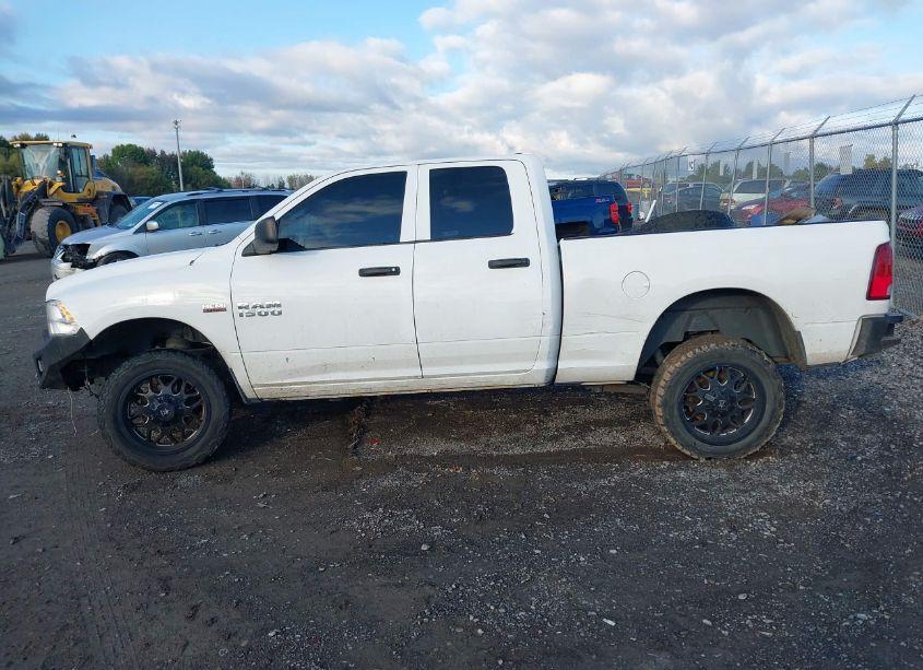 Photo 14 of 2017 Ram 1500 EXPRESS 4X4 6'4 BOX (VIN 1C6RR7FT6HS690030)