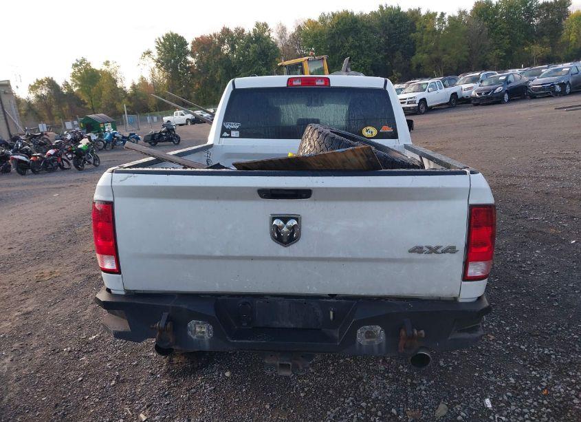 Photo 16 of 2017 Ram 1500 EXPRESS 4X4 6'4 BOX (VIN 1C6RR7FT6HS690030)