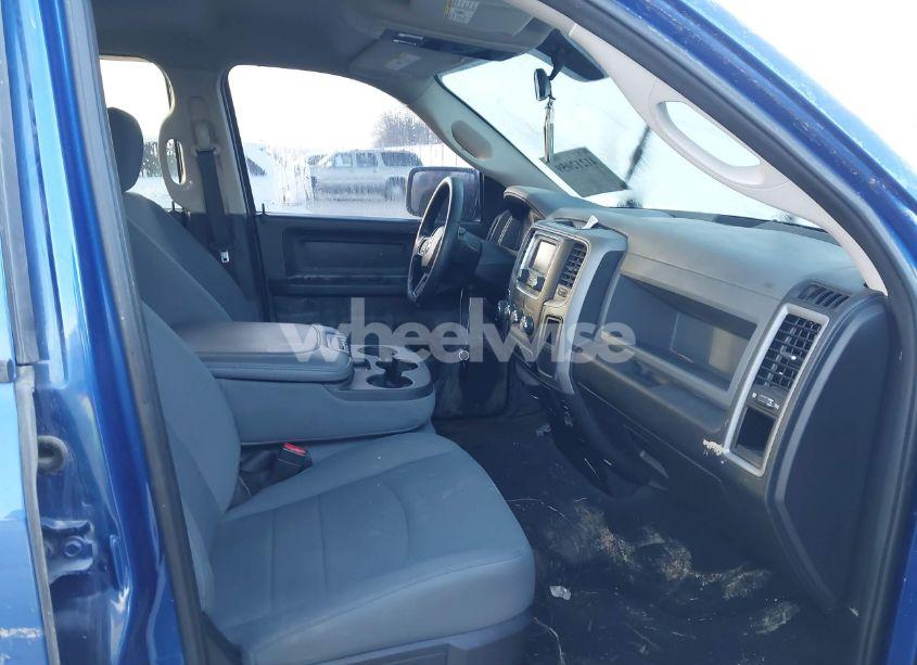 Photo 5 of 2017 Ram 1500 EXPRESS 4X4 6'4 BOX (VIN 1C6RR7FT6HS839326)