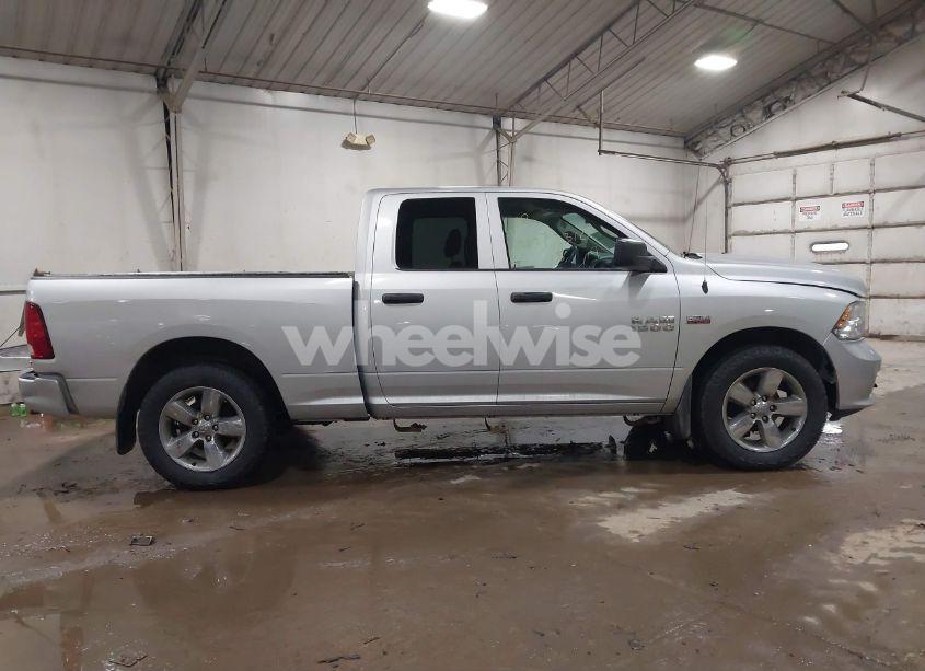 Photo 13 of 2018 Ram 1500 EXPRESS 4X4 6'4 BOX (VIN 1C6RR7FT6JS351418)