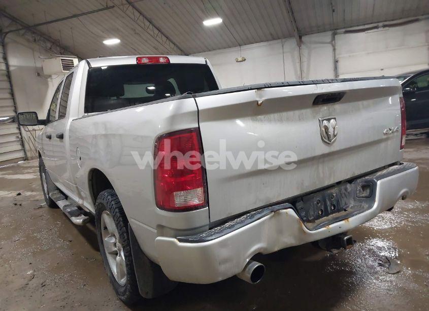 Photo 3 of 2018 Ram 1500 EXPRESS 4X4 6'4 BOX (VIN 1C6RR7FT6JS351418)