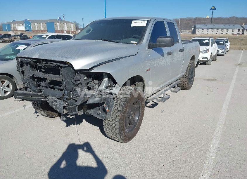 Photo 2 of 2017 Ram 1500 EXPRESS 4X4 6'4 BOX (VIN 1C6RR7FT7HS795742)