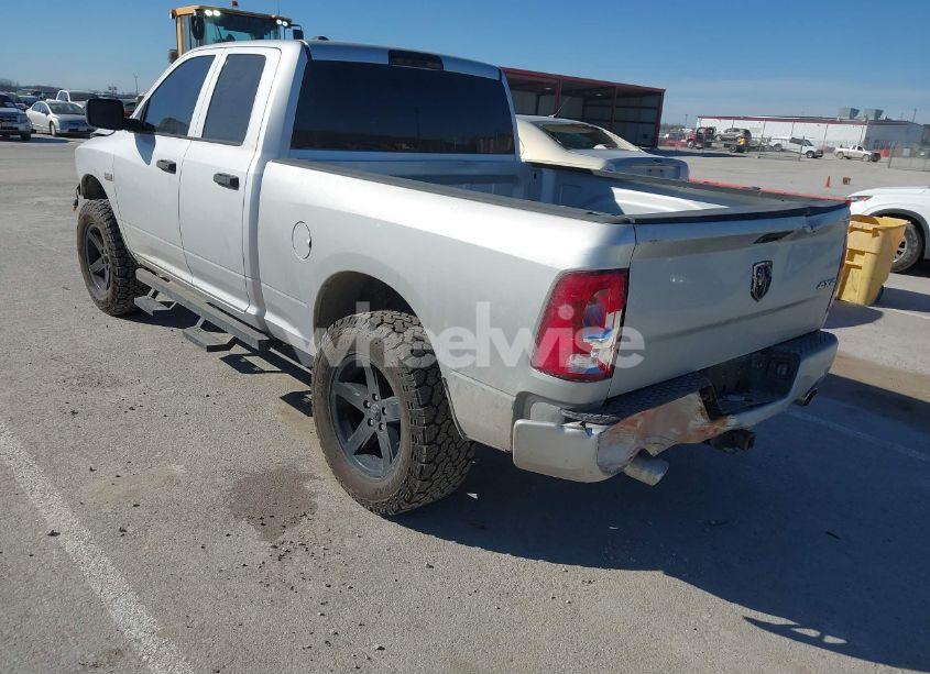 Photo 3 of 2017 Ram 1500 EXPRESS 4X4 6'4 BOX (VIN 1C6RR7FT7HS795742)